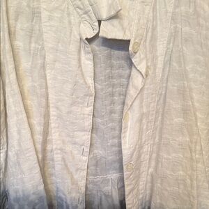 Lightweight women’s  White Textured top